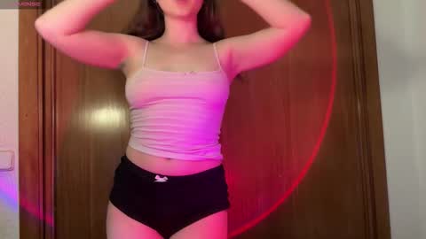 Snapshot of littlemia23 chatting on 03/05/26, 08:38 littlemia23 online show from 03/05/26, 08:38