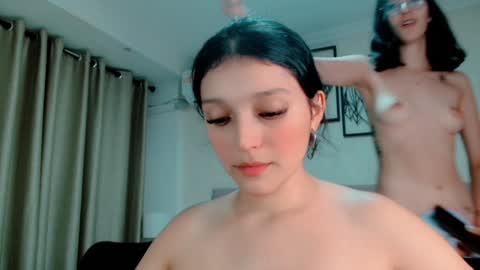 Sarahs Room online show from 12/15/24, 10:39
