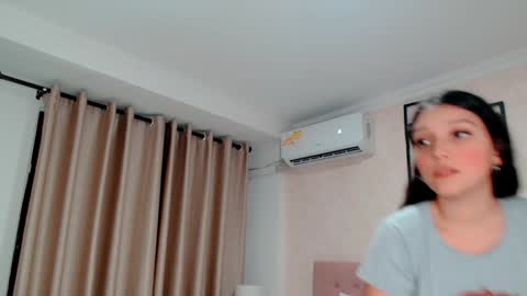 Sarahs Room online show from 01/04/25, 04:01