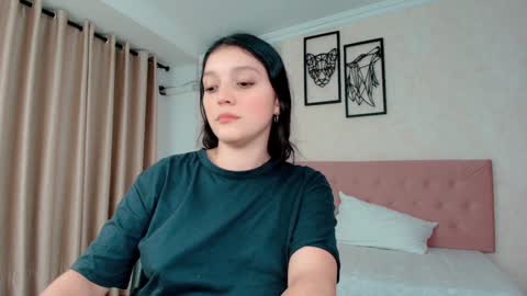 Sarahs Room online show from 01/24/25, 03:11