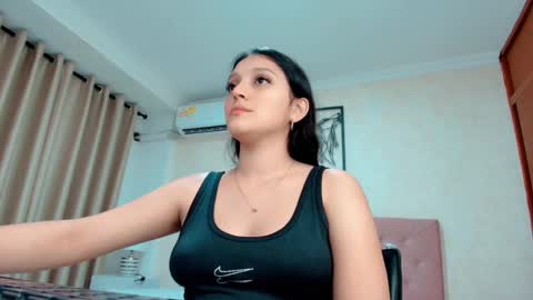 Sarahs Room online show from 02/23/25, 03:56