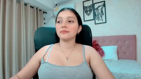 Snapshot of littlemolly_pregnant chatting on 03/04/26, 12:49 Sarahs Room online show from 03/04/26, 12:49