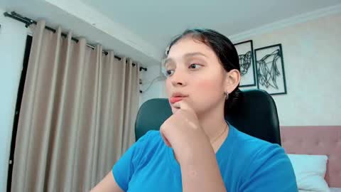 Snapshot of littlemolly_pregnant chatting on 03/06/26, 01:24 Sarahs Room online show from 03/06/26, 01:24