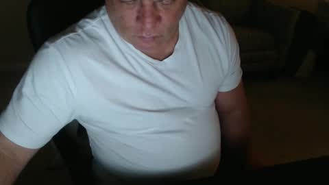 Snapshot of littleone1111765968 chatting on 10/25/25, 04:53 littleone1111765968 online show from 10/25/25, 04:53