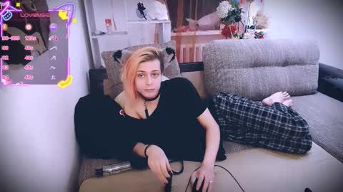 Felix online show from 11/26/25, 05:19