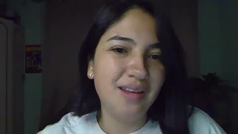 Snapshot of littleprety6969 chatting on 09/27/25, 04:50 Mia Wednesday to Sunday 730 am to 1030 am Colombian Hour D online show from 09/27/25, 04:50