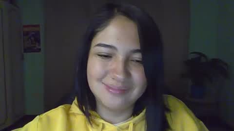 Snapshot of littleprety6969 chatting on 10/04/25, 05:49 Mia Wednesday to Sunday 730 am to 1030 am Colombian Hour D online show from 10/04/25, 05:49