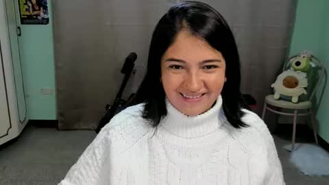 Snapshot of littleprety6969 chatting on 10/22/25, 03:40 Mia Wednesday to Sunday 730 am to 1030 am Colombian Hour D online show from 10/22/25, 03:40