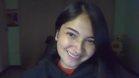 Snapshot of littleprety6969 chatting on 10/25/25, 03:58 Mia Wednesday to Sunday 730 am to 1030 am Colombian Hour D online show from 10/25/25, 03:58