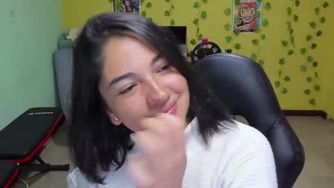 Snapshot of littleprety6969 chatting on 11/23/25, 11:26 Mia Wednesday to Sunday 730 am to 1030 am Colombian Hour D online show from 11/23/25, 11:26