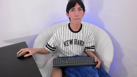 Snapshot of littleprince_ chatting on 06/05/26, 05:58 PRINCE online show from 06/05/26, 05:58