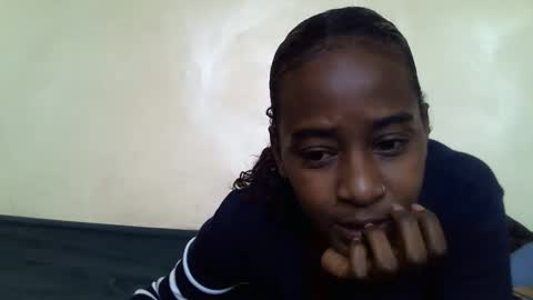 littlesandie online show from 10/06/25, 05:38