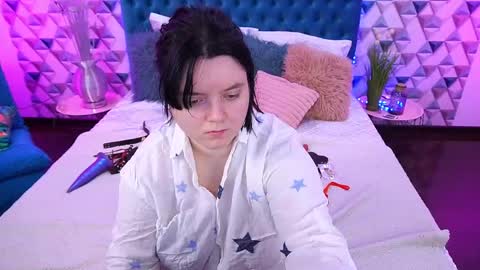 Snapshot of littleshyy chatting on 04/28/26, 12:43 Masha online show from 04/28/26, 12:43