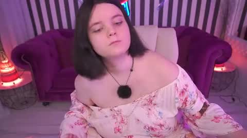 Snapshot of littleshyy chatting on 07/18/26, 01:37 Masha online show from 07/18/26, 01:37