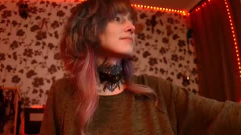 Niki  free tg channel with some photos gifs and info about streams  online show from 09/12/25, 10:21