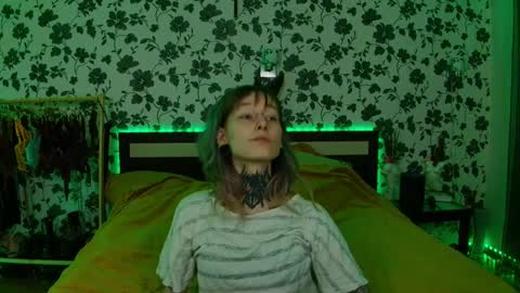 Niki  free tg channel with some photos gifs and info about streams  online show from 10/20/25, 05:02