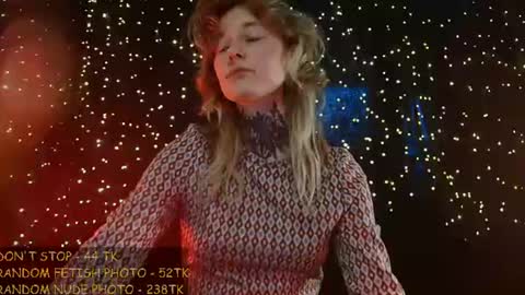 Niki  free tg channel with some photos gifs and info about streams  online show from 06/12/26, 09:08