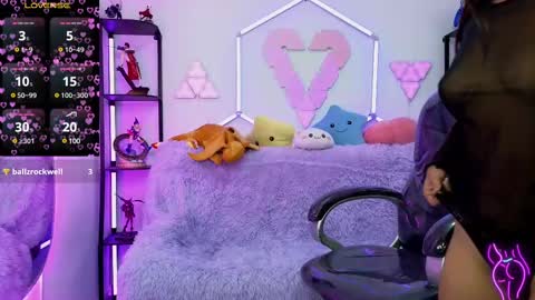 littlevixen18 online show from 03/06/25, 03:35