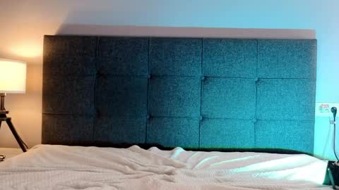 littlewetsonia online show from 05/15/26, 09:00