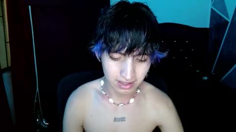 Snapshot of littlextrem chatting on 11/14/25, 05:06 Eros online show from 11/14/25, 05:06