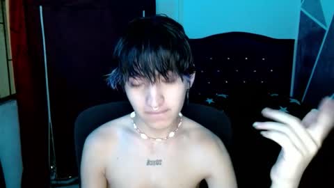 Snapshot of littlextrem chatting on 12/22/25, 04:31 Eros online show from 12/22/25, 04:31