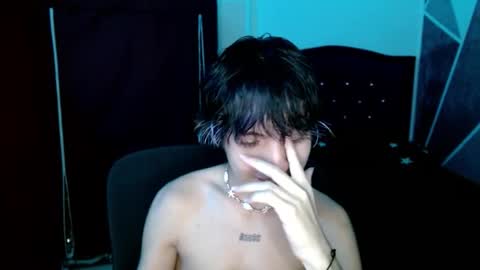 Snapshot of littlextrem chatting on 12/23/25, 05:05 Eros online show from 12/23/25, 05:05