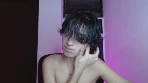 Snapshot of littlextrem chatting on 04/03/26, 03:15 Eros online show from 04/03/26, 03:15