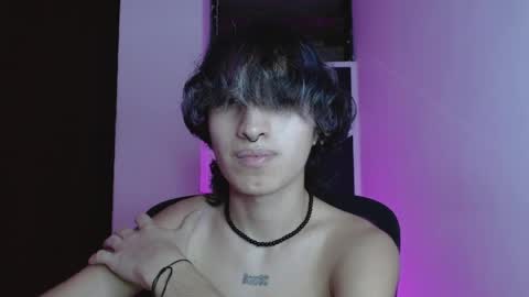 Snapshot of littlextrem chatting on 04/07/26, 01:39 Eros online show from 04/07/26, 01:39