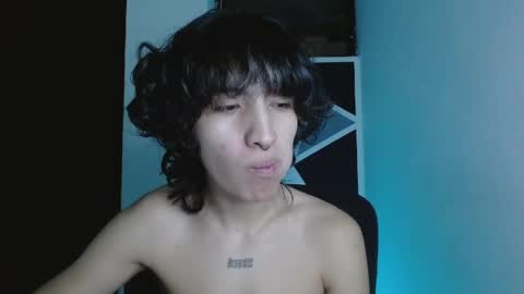 Snapshot of littlextrem chatting on 05/19/26, 04:08 Eros online show from 05/19/26, 04:08