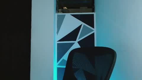 Snapshot of littlextrem chatting on 06/04/26, 02:06 Eros online show from 06/04/26, 02:06