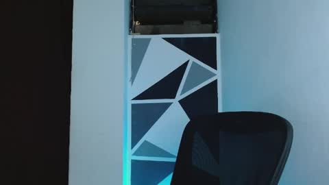 Snapshot of littlextrem chatting on 06/10/26, 02:23 Eros online show from 06/10/26, 02:23