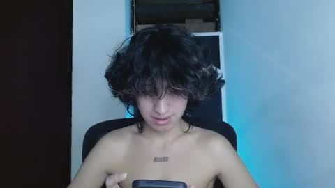 Snapshot of littlextrem chatting on 06/23/26, 02:53 Eros online show from 06/23/26, 02:53