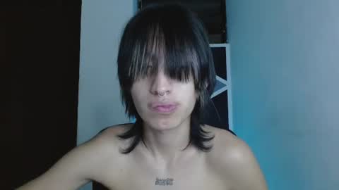 Snapshot of littlextrem chatting on 06/29/26, 01:56 Eros online show from 06/29/26, 01:56