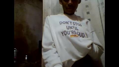 Snapshot of littleyanah chatting on 10/06/25, 04:32 yanah online show from 10/06/25, 04:32