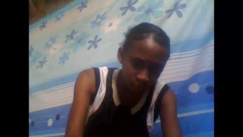 Snapshot of littleyanah chatting on 10/30/25, 10:27 yanah online show from 10/30/25, 10:27