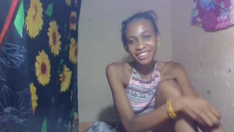 Snapshot of littleyanah chatting on 02/17/26, 07:05 yanah online show from 02/17/26, 07:05
