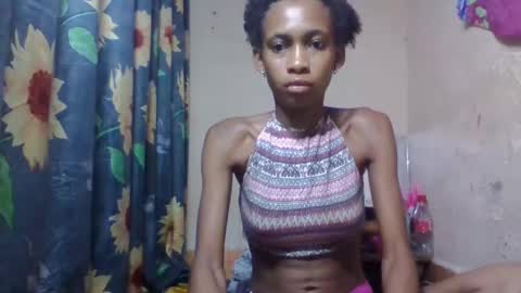 Snapshot of littleyanah chatting on 02/22/26, 02:34 yanah online show from 02/22/26, 02:34