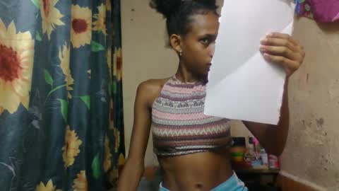 Snapshot of littleyanah chatting on 02/26/26, 07:29 yanah online show from 02/26/26, 07:29