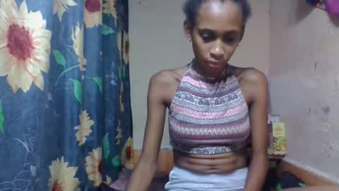 Snapshot of littleyanah chatting on 03/01/26, 08:55 yanah online show from 03/01/26, 08:55