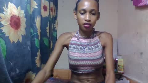 Snapshot of littleyanah chatting on 03/03/26, 07:25 yanah online show from 03/03/26, 07:25