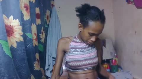 Snapshot of littleyanah chatting on 03/21/26, 09:29 yanah online show from 03/21/26, 09:29