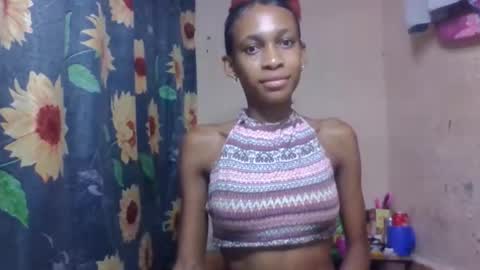 Snapshot of littleyanah chatting on 04/04/26, 05:49 yanah online show from 04/04/26, 05:49