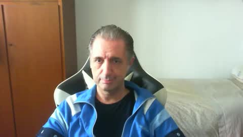 Snapshot of liuk53 chatting on 05/03/26, 01:06 liuk53 online show from 05/03/26, 01:06