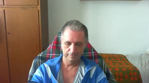 Snapshot of liuk53 chatting on 05/19/26, 01:50 liuk53 online show from 05/19/26, 01:50