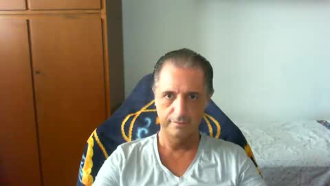 Snapshot of liuk53 chatting on 06/06/26, 02:00 liuk53 online show from 06/06/26, 02:00
