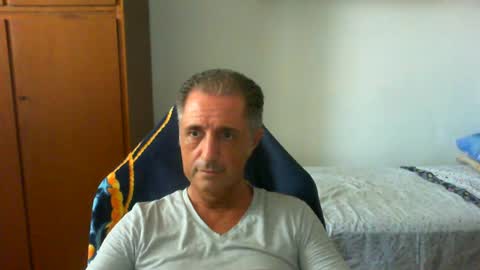Snapshot of liuk53 chatting on 06/24/26, 12:04 liuk53 online show from 06/24/26, 12:04