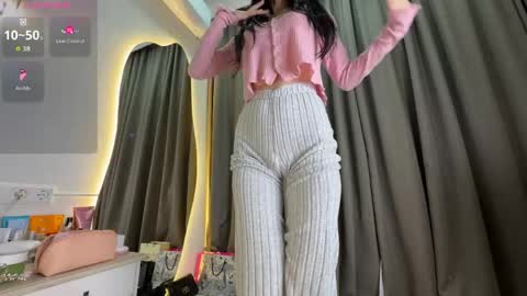 liuli_flower online show from 05/16/26, 07:45