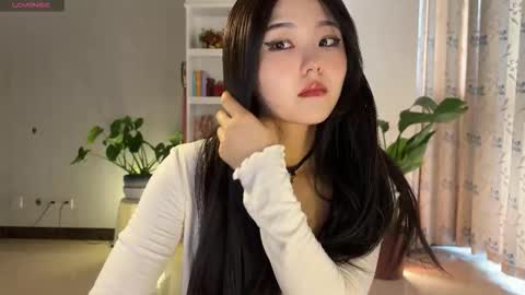 Snapshot of liunana chatting on 10/16/25, 01:17 nana online show from 10/16/25, 01:17