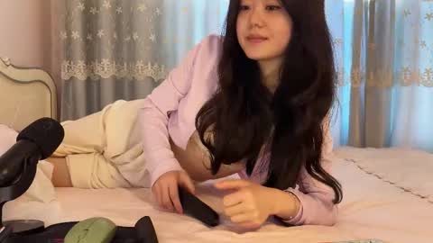 Snapshot of liunana chatting on 11/11/25, 02:22 nana online show from 11/11/25, 02:22