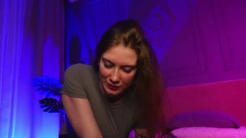 Snapshot of liv_fay chatting on 11/06/25, 02:18 Liv 3 online show from 11/06/25, 02:18